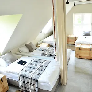 Hostel Five Point &